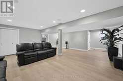 135 PLANE TREE DRIVE | London Ontario | Slide Image Thirty-two