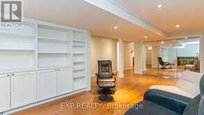 295 TWEEDSMUIR AVENUE | London Ontario | Slide Image Thirty-one