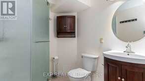 295 TWEEDSMUIR AVENUE | London Ontario | Slide Image Thirty-two