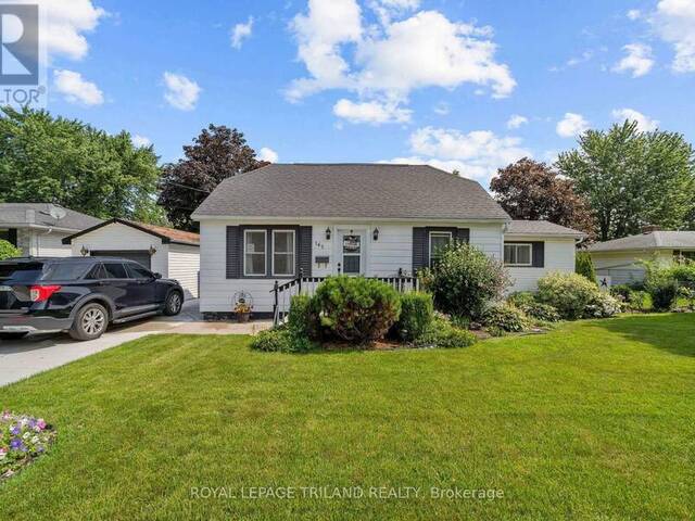 165 VICTORIA STREET Southwest Middlesex Ontario, N0L 1M0 - 3 Bedrooms Home For Sale