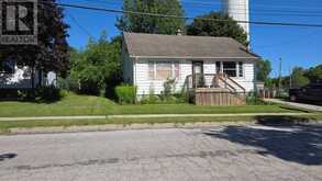31 MYRTLE STREET | Aylmer Ontario | Slide Image Twenty