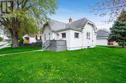 30 PARK AVENUE E | Chatham Ontario | Slide Image Three