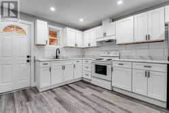30 PARK AVENUE E | Chatham Ontario | Slide Image Eight