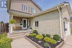 18 TARA COURT | Aylmer Ontario | Slide Image Two