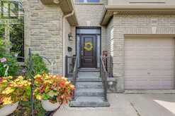 2058 WESTPOINT HEIGHTS | London Ontario | Slide Image Three