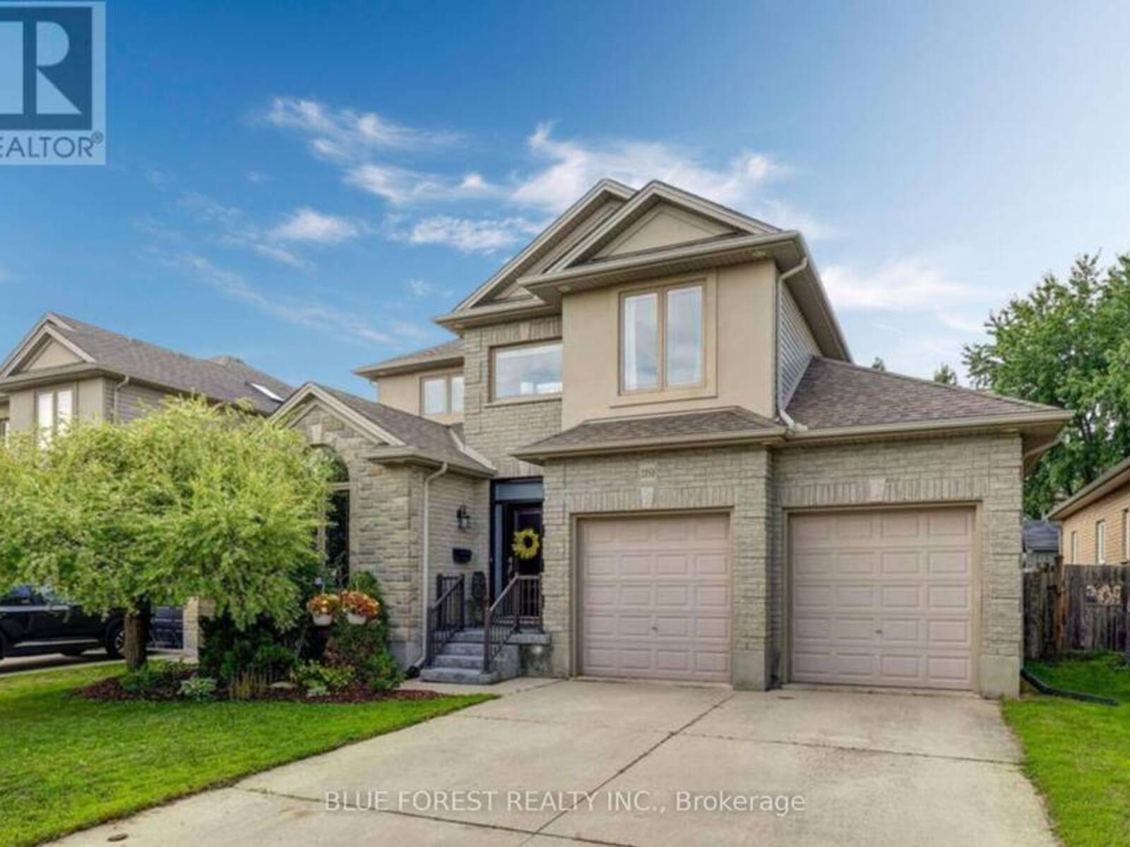2058 WESTPOINT HEIGHTS, London, Ontario N6P 0A3