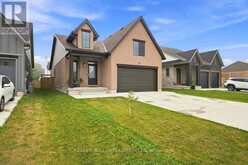 130 SCOTTS DRIVE | Lucan Biddulph Ontario | Slide Image One