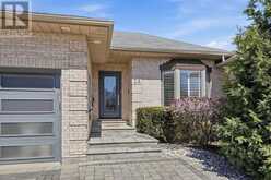 28 WYNFIELD LANE | London Ontario | Slide Image Three