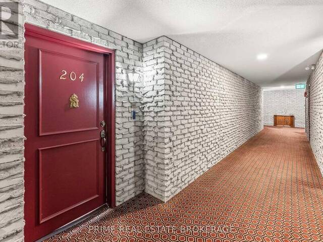 204 - 693 WINDERMERE ROAD N London Ontario, N5X 2P1 - 2 Bedrooms Condo For Sale