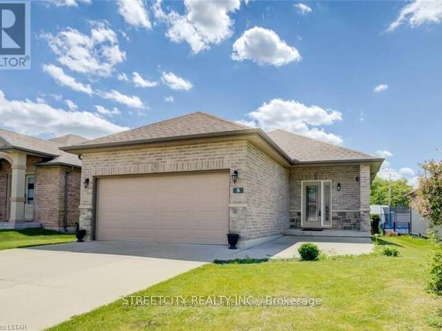 5 - 1430 HIGHBURY AVENUE N London Ontario, N5Y 6M4 - 6 Bedrooms Condo For Sale