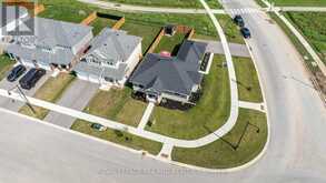 138 RENAISSANCE DRIVE | St. Thomas Ontario | Slide Image Two