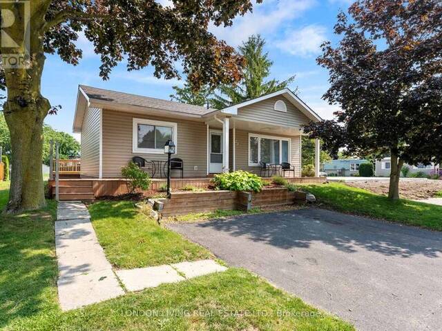 23 PEBBLE BEACH PARKWAY Grand Bend Ontario, N0M 1T0 - 2 Bedrooms Home For Sale