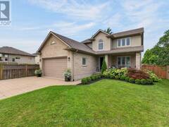 7 FINCH STREET North Middlesex Ontario, N0M 1A0