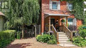 327 WELLINGTON STREET | St. Thomas Ontario | Slide Image Three