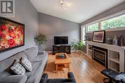 446 SOUTH LEAKSDALE CIRCLE | London Ontario | Slide Image Ten