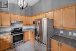 446 SOUTH LEAKSDALE CIRCLE | London Ontario | Slide Image Sixteen