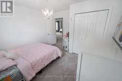 446 SOUTH LEAKSDALE CIRCLE | London Ontario | Slide Image Thirty-two