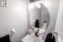 446 SOUTH LEAKSDALE CIRCLE | London Ontario | Slide Image Thirty-four