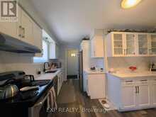 82 LACEY CRESCENT | London Ontario | Slide Image Twelve