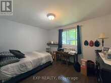 82 LACEY CRESCENT | London Ontario | Slide Image Fifteen