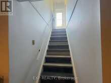 82 LACEY CRESCENT | London Ontario | Slide Image Eighteen