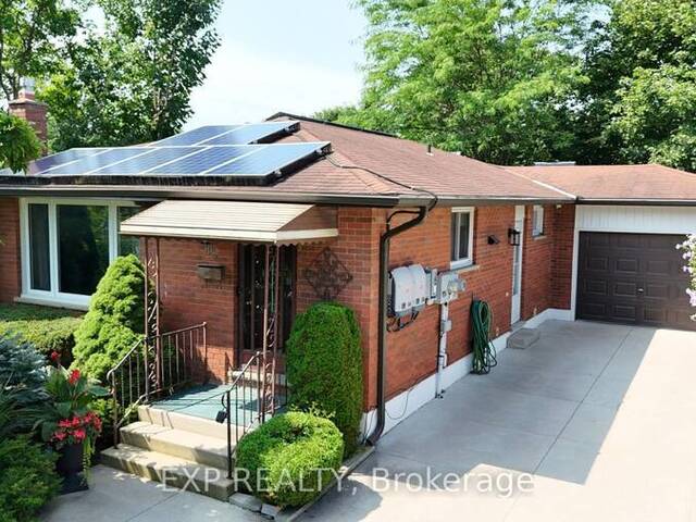 82 LACEY CRESCENT London Ontario, N6E 2E7 - 4 Bedrooms Home For Sale