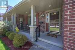 34 PEAR TREE AVENUE | St. Thomas Ontario | Slide Image Three
