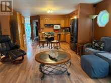 68 MIDALE CRESCENT | London Ontario | Slide Image Eight