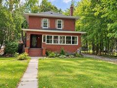 46 ROSEBERY PLACE St. Thomas Ontario, N5R 2H7