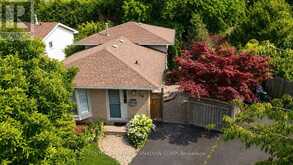 34 SPEIGHT COURT | London Ontario | Slide Image Two