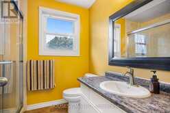 18 JENNIFER GARDENS | London Ontario | Slide Image Eighteen