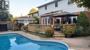 18 JENNIFER GARDENS | London Ontario | Slide Image Thirty-one