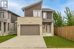 2460 IRISH MOSS ROAD | London Ontario | Slide Image Three