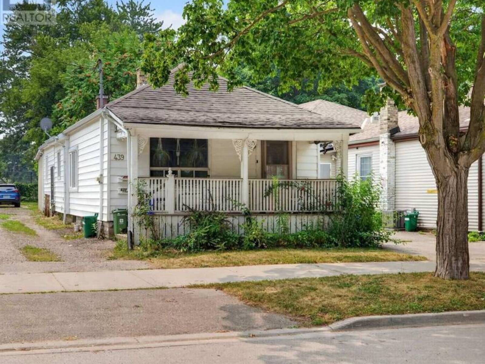 439 SOUTH STREET, London, Ontario N6B 1C1