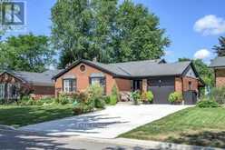 18 HAMMOND CRESCENT | London Ontario | Slide Image One