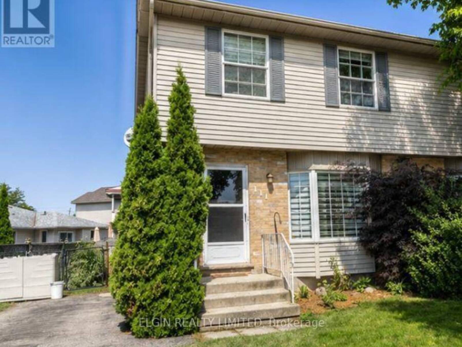 111 MANOR ROAD, St. Thomas, Ontario N5R 5Z9