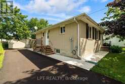 226 TAIN STREET | Parkhill Ontario | Slide Image Four