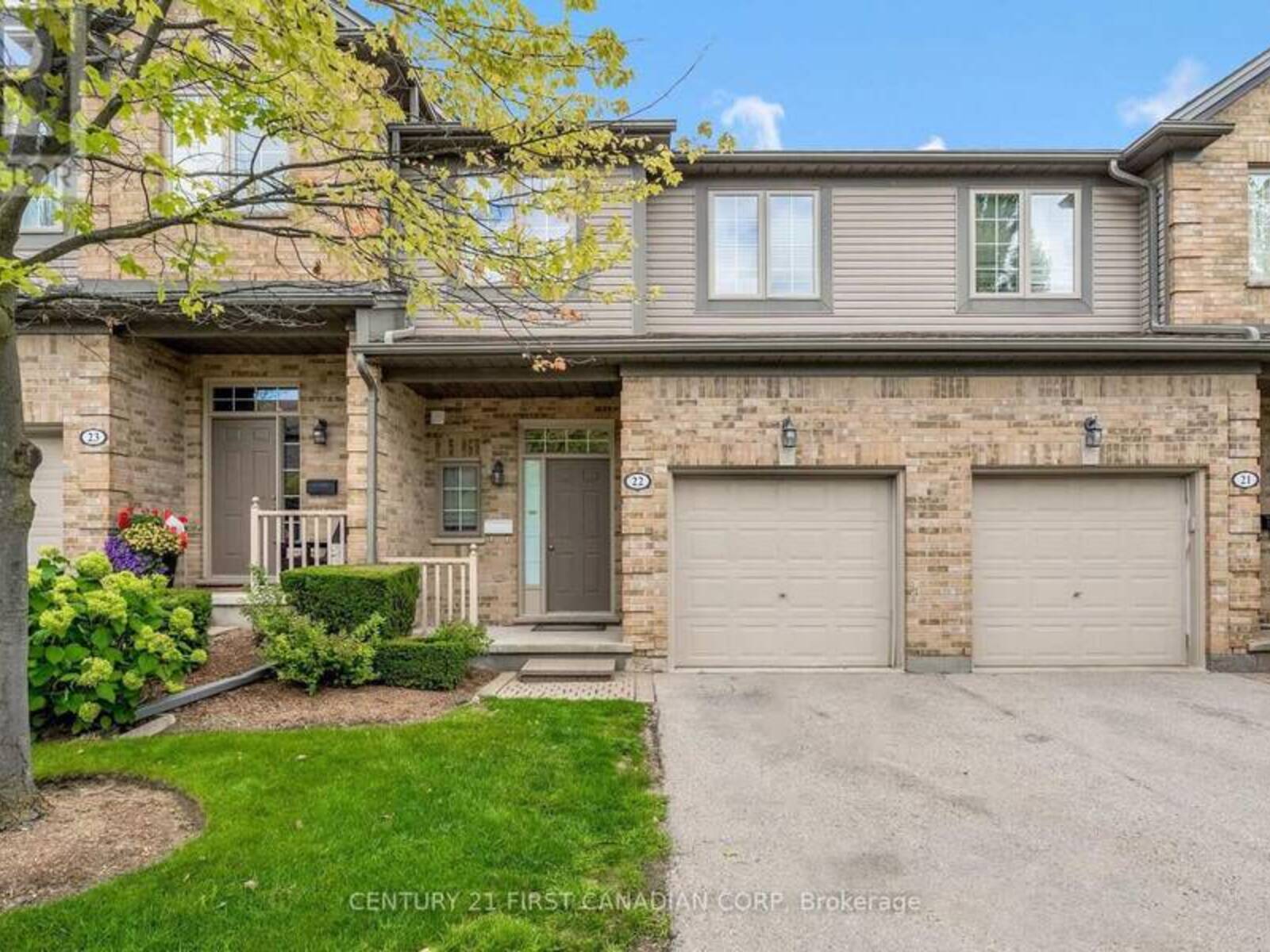 22 - 185 NORTH CENTRE ROAD, London, Ontario N5X 4C9