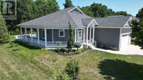 51 DEERFIELD ROAD | Grand Bend Ontario | Slide Image Forty-two