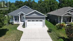 51 DEERFIELD ROAD | Grand Bend Ontario | Slide Image Forty-three