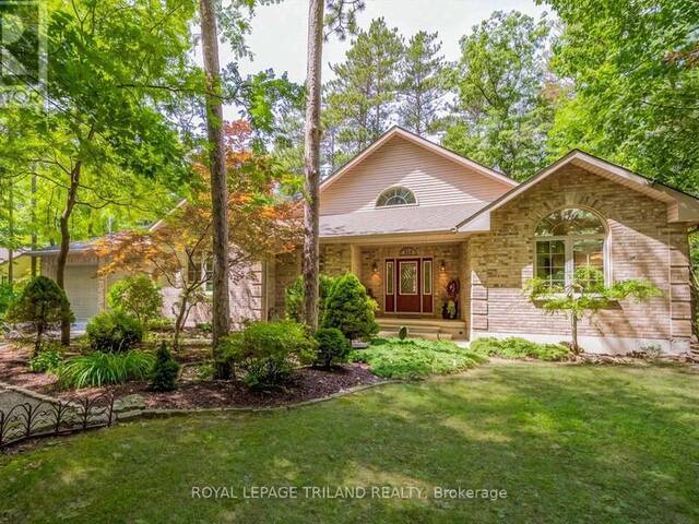 9958 RIVERVIEW ROAD Grand Bend Ontario, N0M 1T0 - 3 Bedrooms Waterfront Home For sale