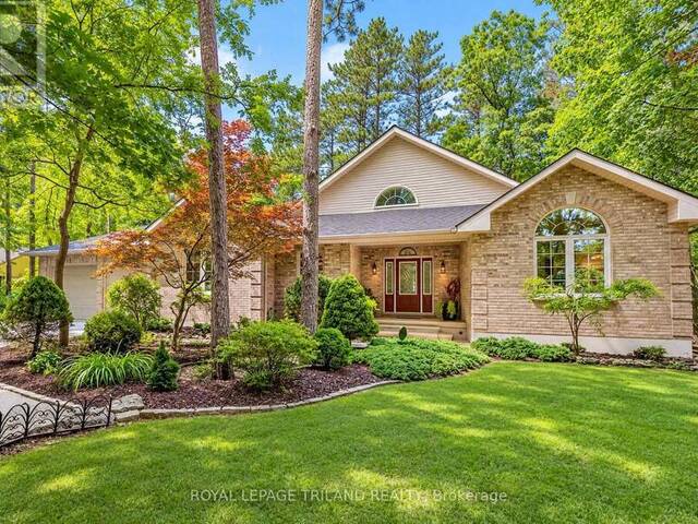 9958 RIVERVIEW ROAD Grand Bend Ontario, N0M 1T0 - 3 Bedrooms Waterfront Home For sale