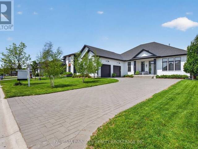 2572 LUCAS AVENUE Mount Brydges Ontario, N0L 1W0 - 5 Bedrooms Home For Sale