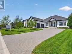 2572 LUCAS AVENUE Mount Brydges Ontario, N0L 1W0