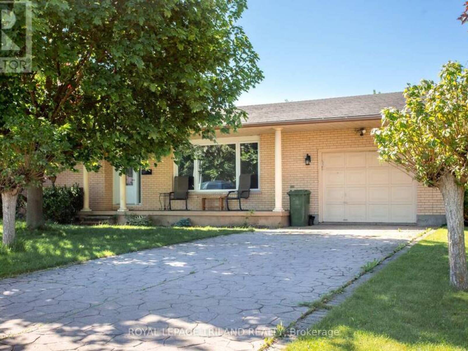 8 CROATIA COURT, St. Thomas, Ontario N5R 5P6