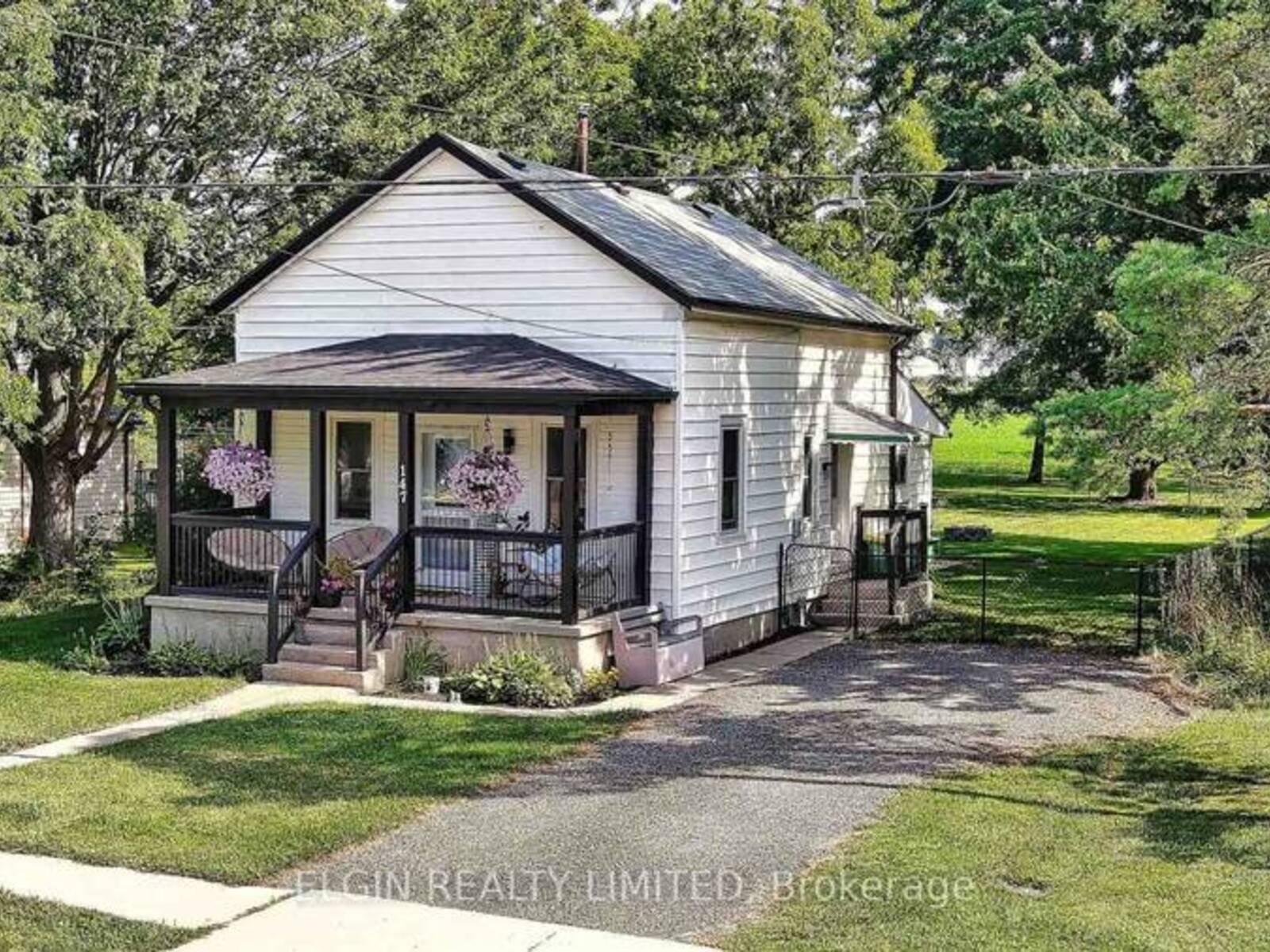 147 VICTORIA STREET, Southwest Middlesex, Ontario N0L 1M0