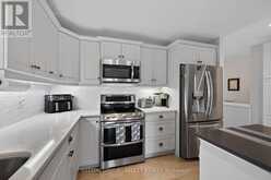17 CORTLAND TERRACE | St. Thomas Ontario | Slide Image Ten