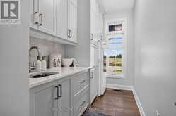 424 WARNER TERRACE | London Ontario | Slide Image Thirteen