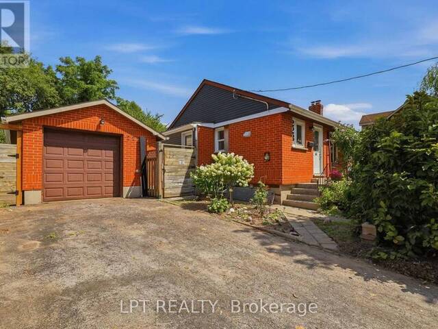 228 HIGHBURY AVENUE N London Ontario, N5Z 2W7 - 2 Bedrooms Home For Sale