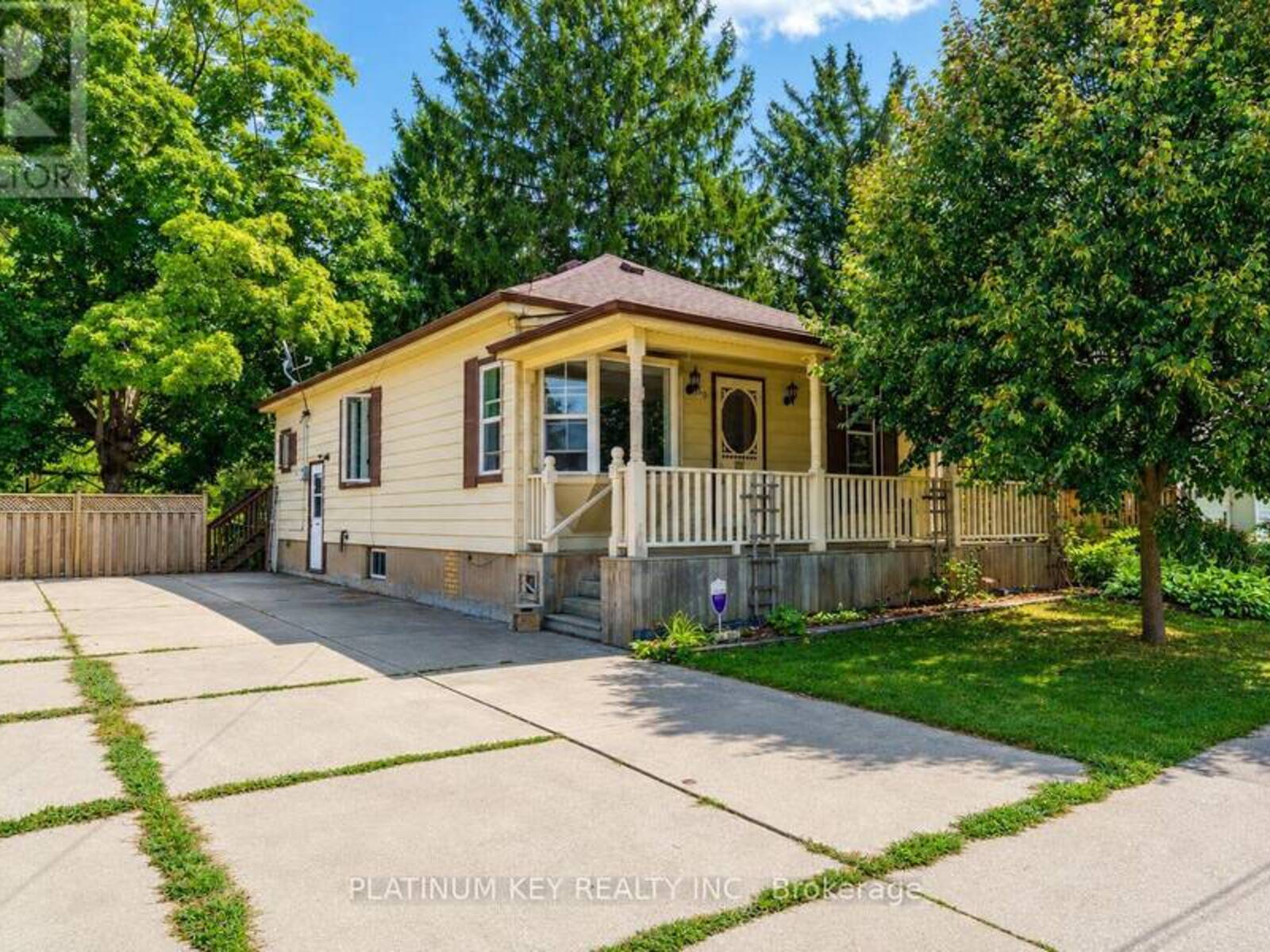 90 ANDREW STREET, Exeter, Ontario N0M 1S1